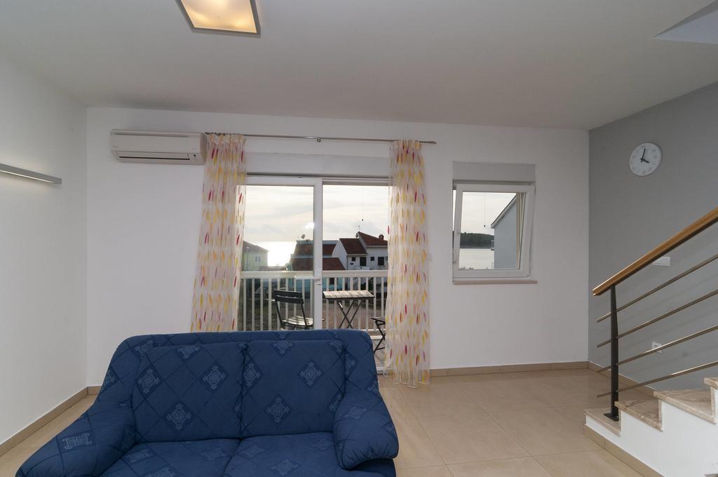 Apartment David Rogoznica  Oda fotoğraf